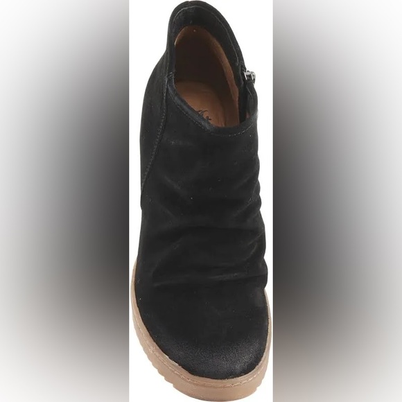 Sofft Siri Wedge Booties - Waterproof, Suede - Picture 6 of 10